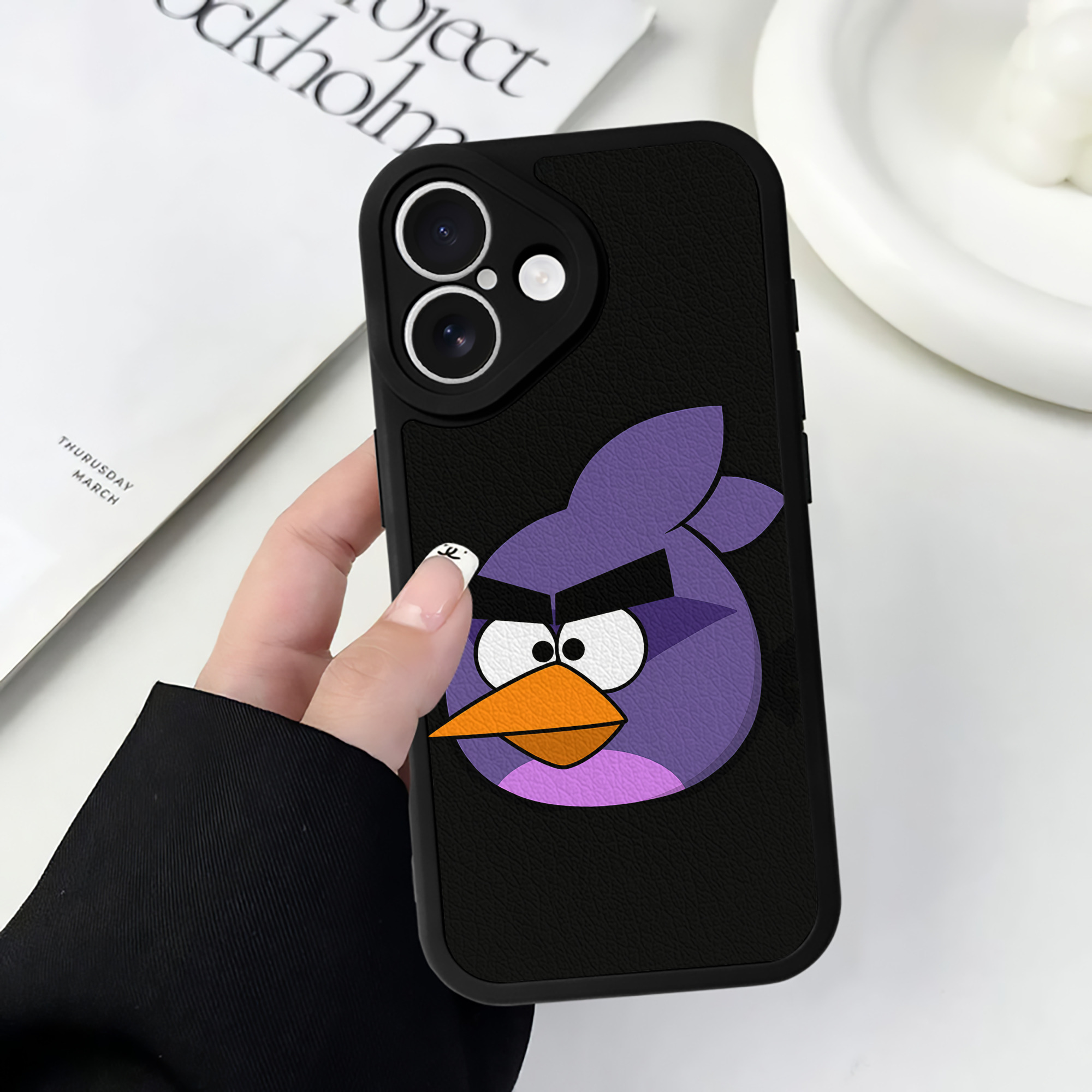 （画像用） Angry Birds アングリーバード 【iPhone 16シリーズ対応】シリコンスマホケース（レザー調） 材質：シリコン